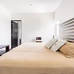 Habitación confortable dentro departamento Natura