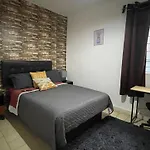 Bonita Y Amplia Habitacion Cerca Del Wtc