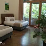 Casa Niza Suites
