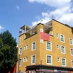 Hosteria 66