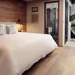 Frida Boutique Stays By Viadora