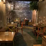Hotel Hostal Savoy
