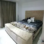 Departamento Frente al Aeropuerto 2 Rec