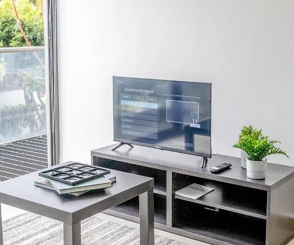Luxury City Apartment