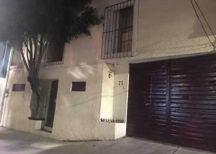 Departamento A, Cerca Unam, En Coyoacan Y Muy Cerca Metro Copilco 1 Recamara A Muy Acogedor