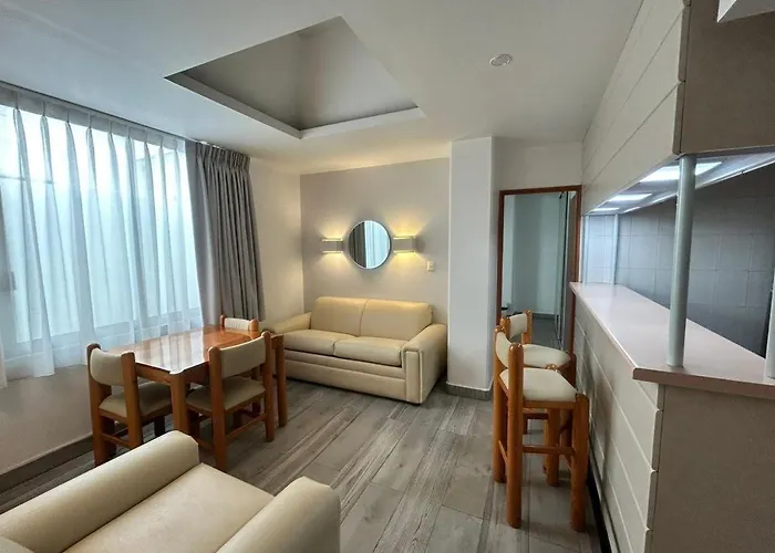 Suites Arquimedes 33