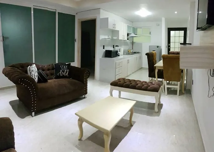 Departamento Frente al Aeropuerto 2 Rec