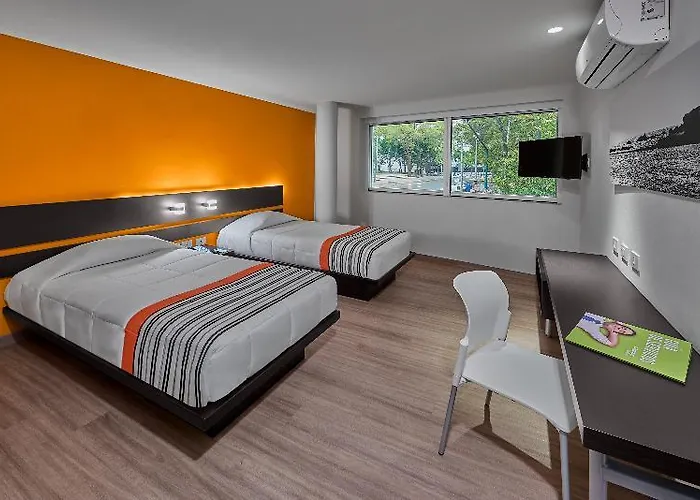 City Express Junior Cdmx Sullivan