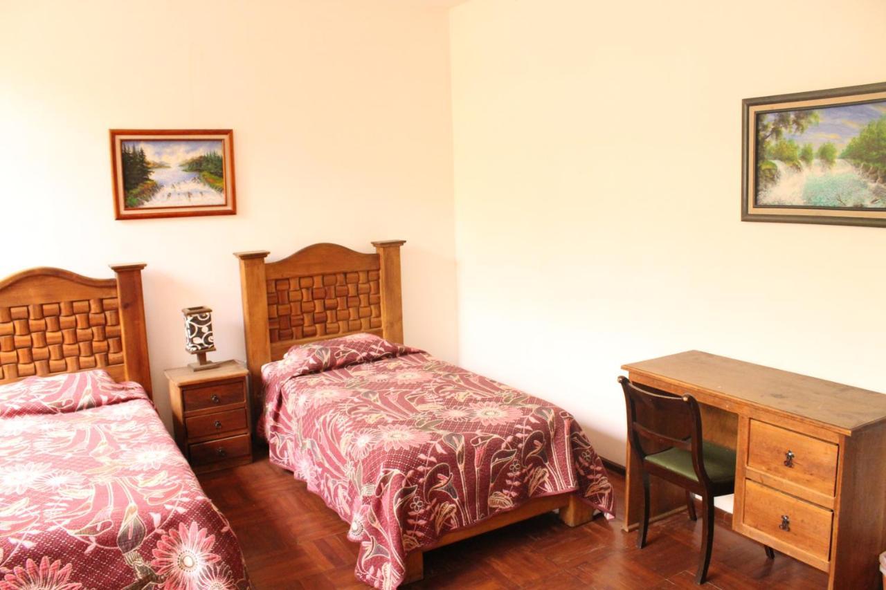 La Encantada Hostel *