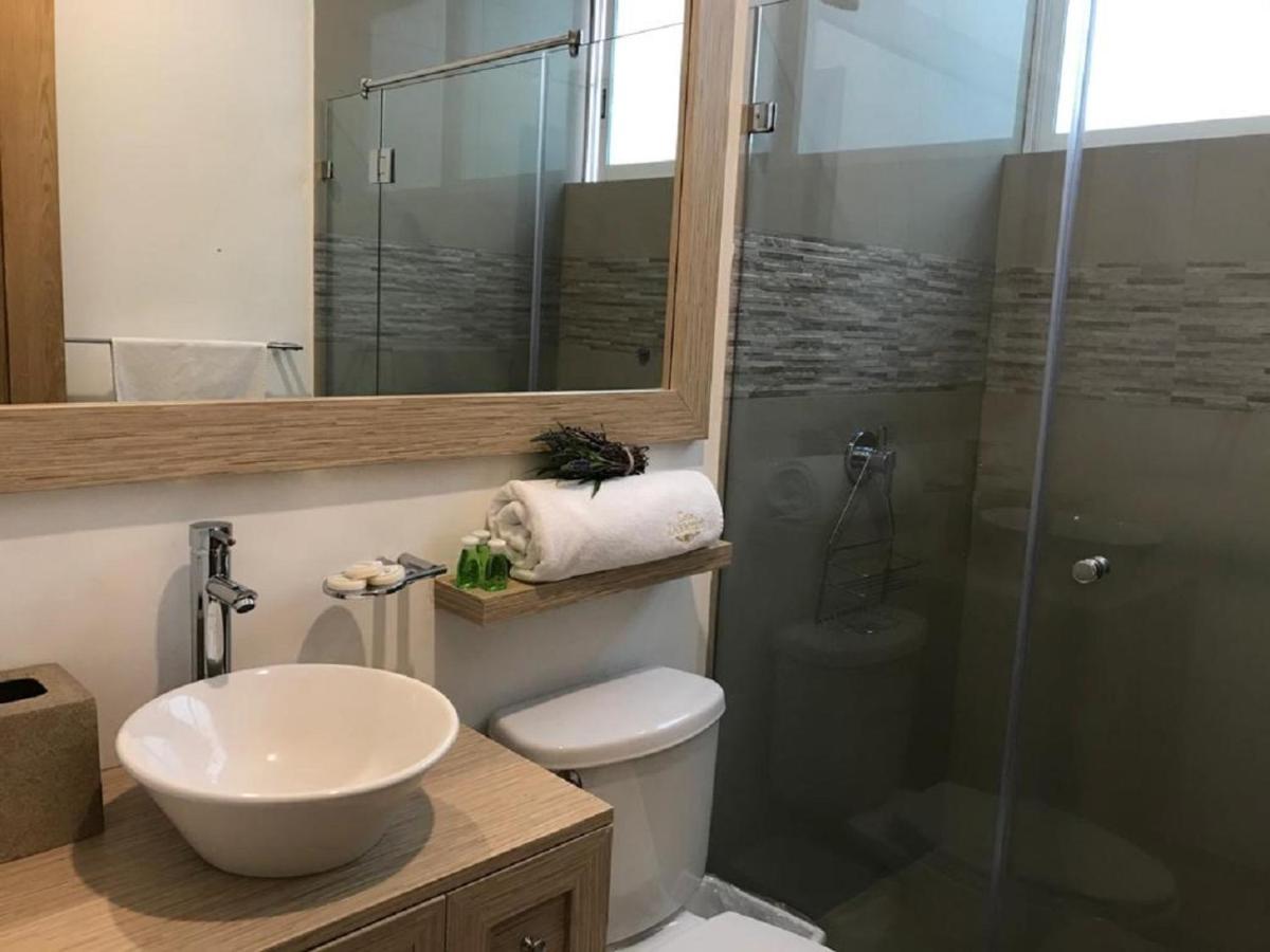 Casa Donceles Apt 4, Prime Location, Super Spacious!! Mexico City