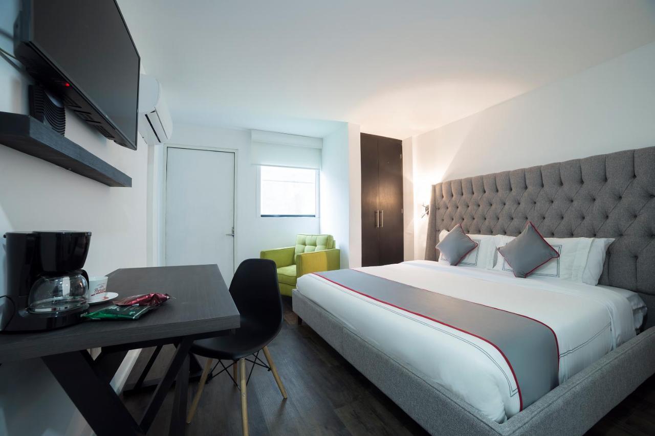 Hotel Arboleda 215 Mexico City