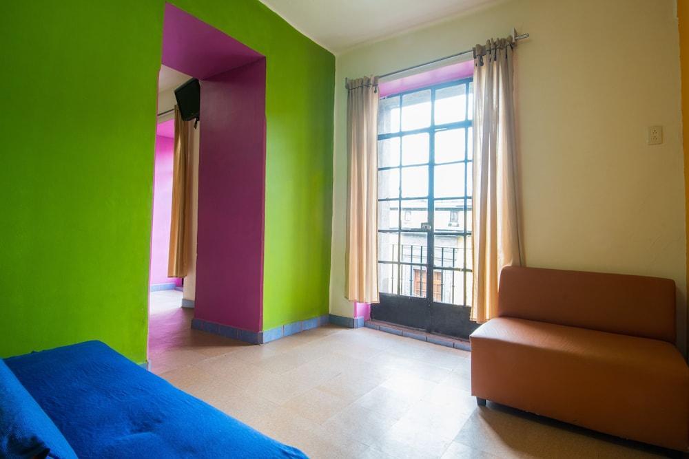 Guest house Amigo 3*
