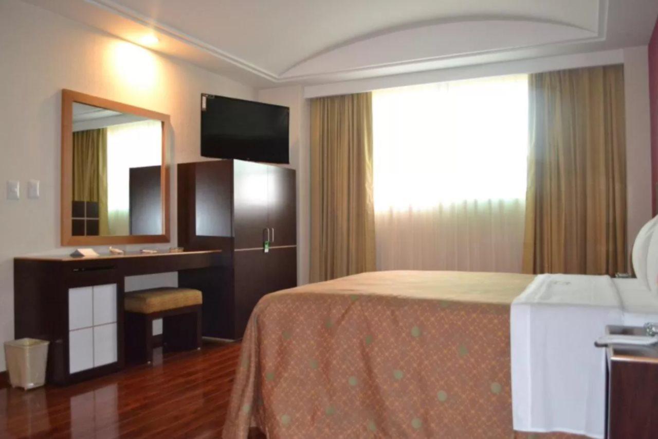 Hotel & Panama 4*