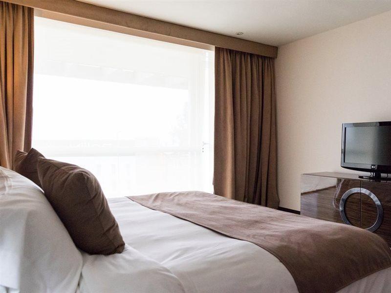 The Place Corporate Apartahotel 4*