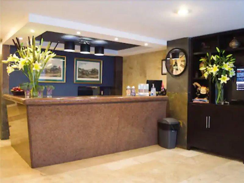 Berna 12 Aparthotel 3*