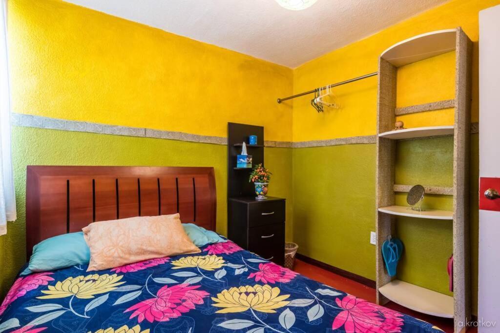 Full Apartment, Downtown On Foot Apartamento
