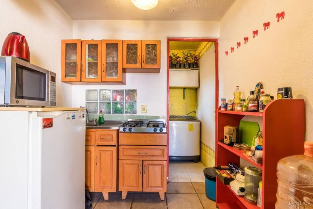 Full Apartment, Downtown On Foot Apartamento