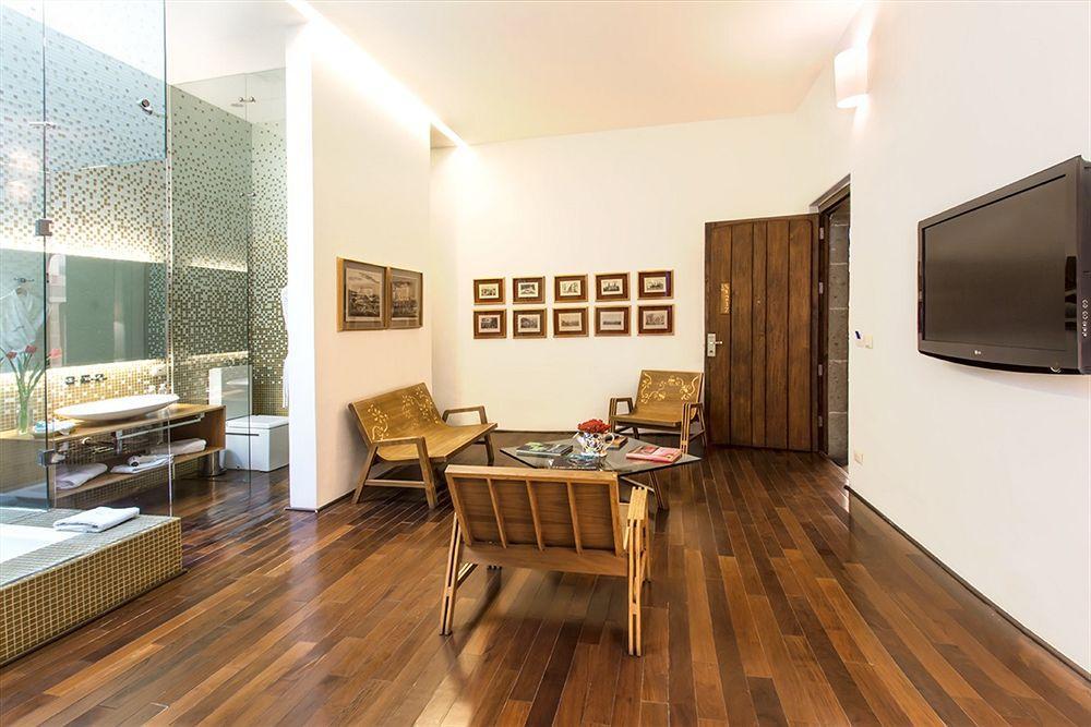 De Cortes Hotel 5*