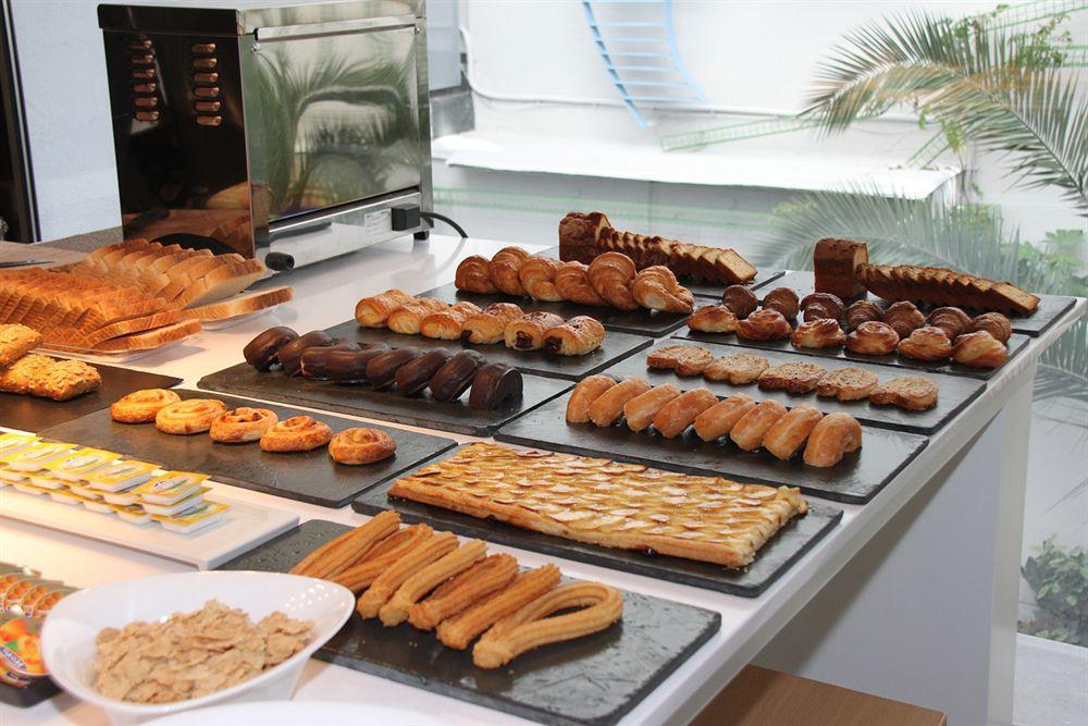 Hotel Nh Collection Mexico Airport T2 4*