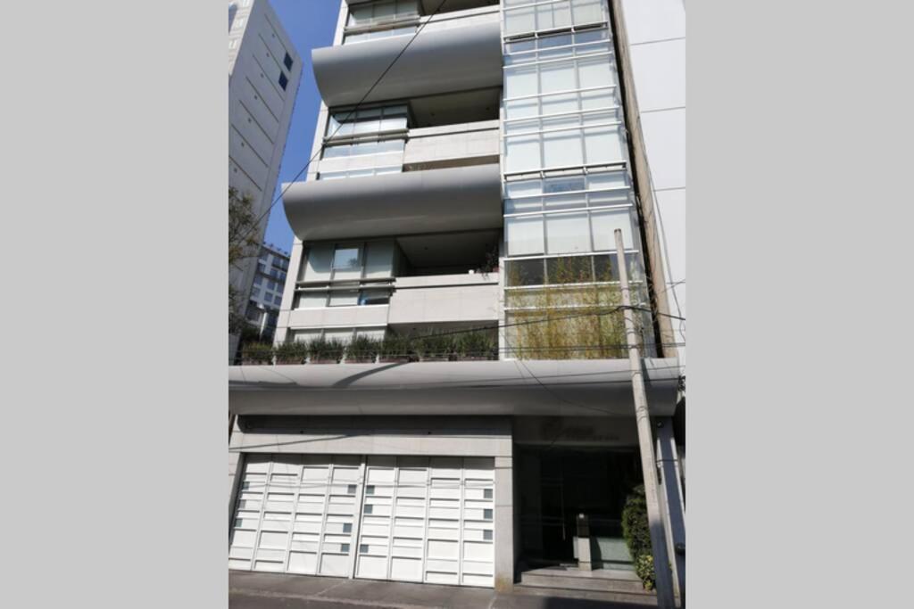 Opera Apartments-lomas Polanco.