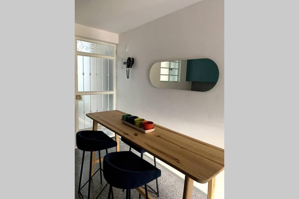 Suites Donceles 32, Depto 112 - Centro Histórico Cdmx * México DF