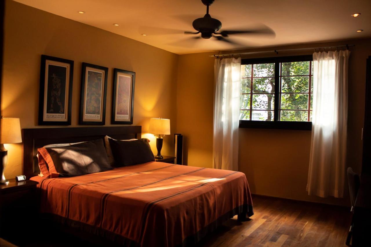 The Red Tree House Bed and breakfast *