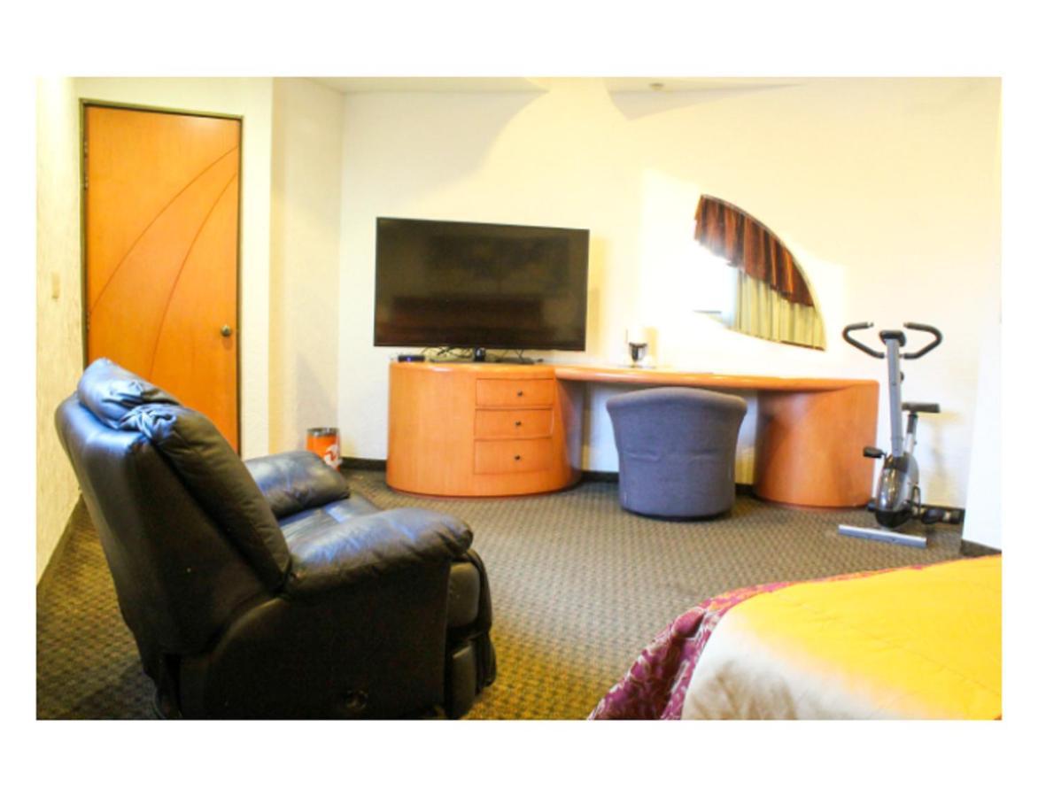 Hotel Mandarín Cartón 2*