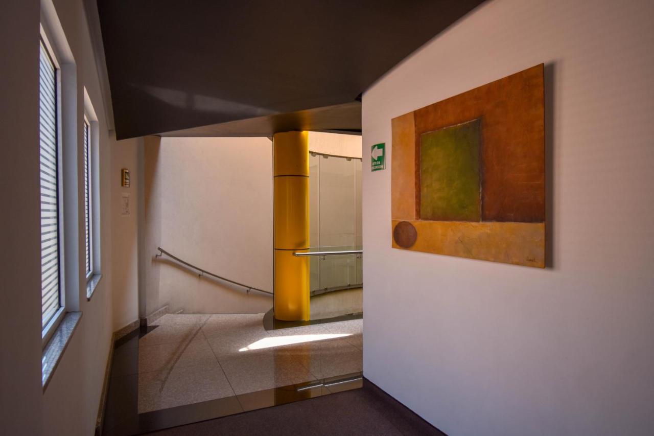 Hotel Via La 3*