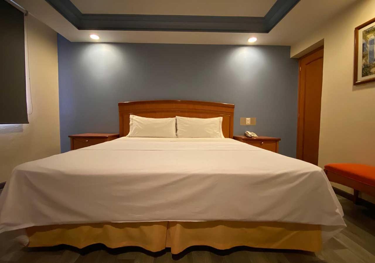 San Diego Hotel 3*
