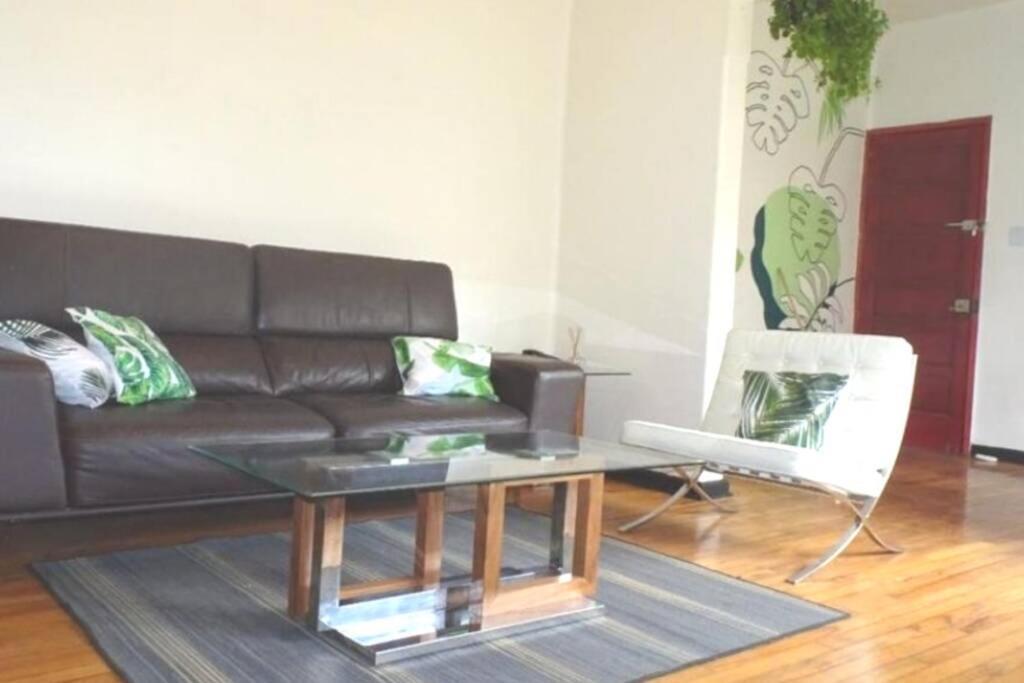 Apto Excelente Ubicacion. Apartment *