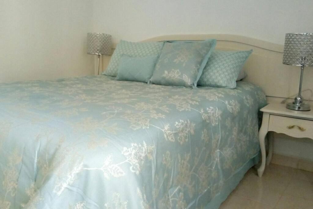 Departamento Completo Muy Bien Situado En Avenida General Emiliano Zapata Apartamento