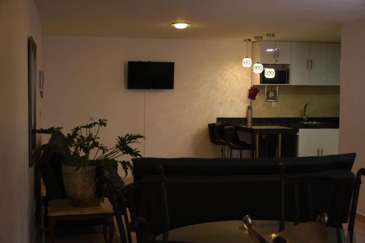 Departamento Completo Muy Bien Situado En Avenida General Emiliano Zapata Apartamento *