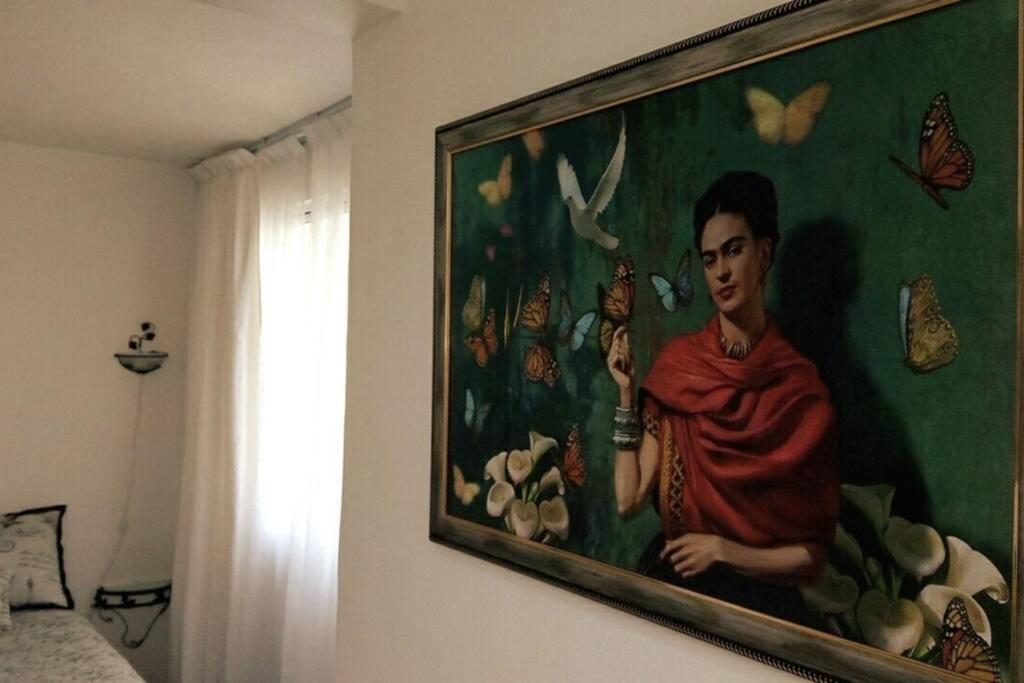 Frida Kahlo. Departamento De 1 Habitación En Apartamento