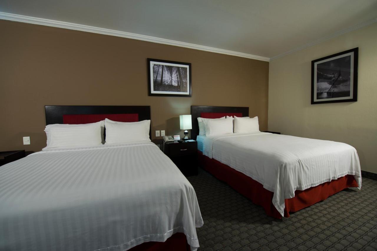 Ciudad De Perinorte, An Ihg 3*