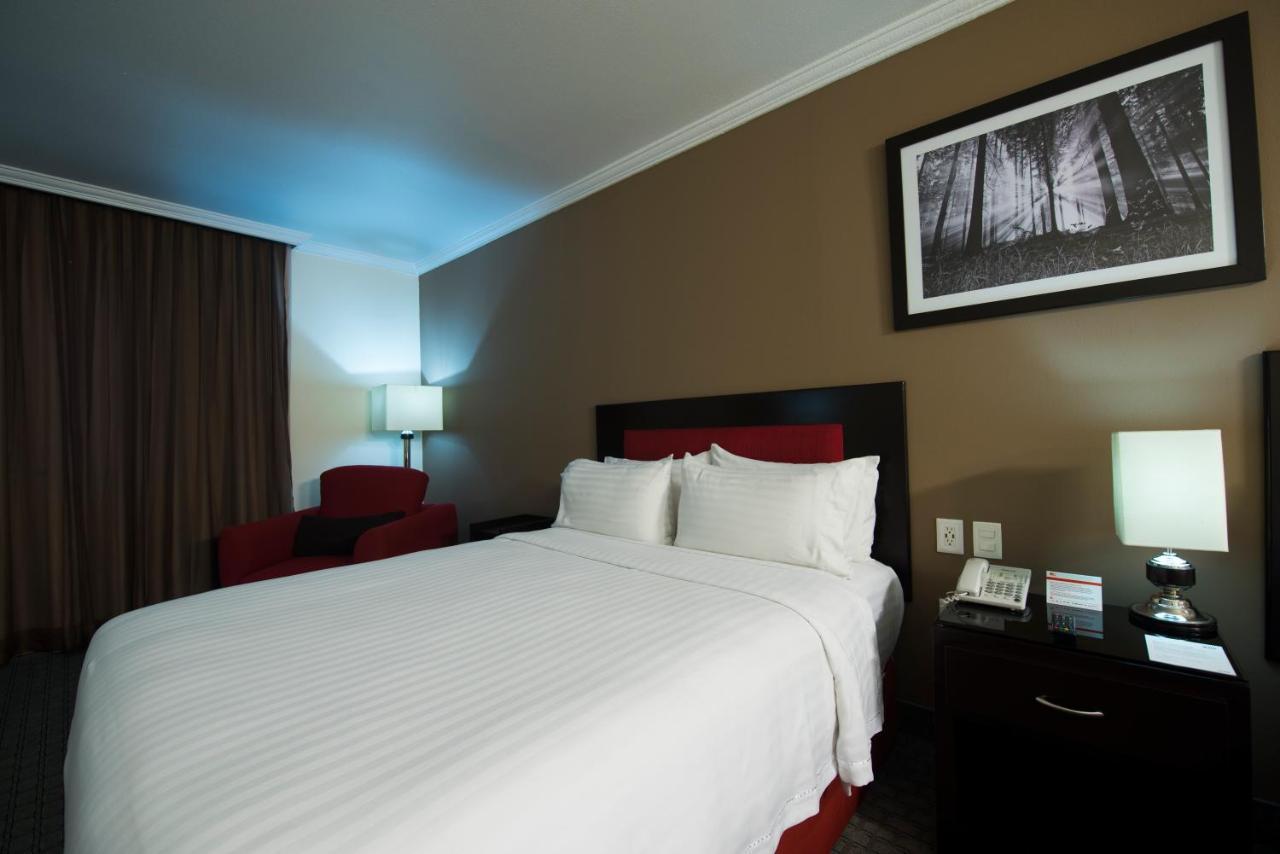 Hotel Ciudad De Perinorte, An Ihg