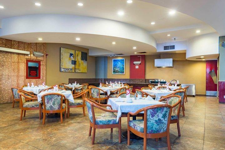 Mandarin Carton Hotel