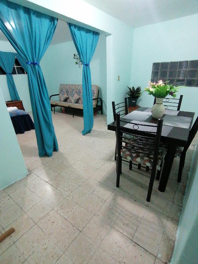 Departamento Cercano Al Aeropuerto T2, A 2 Calles *