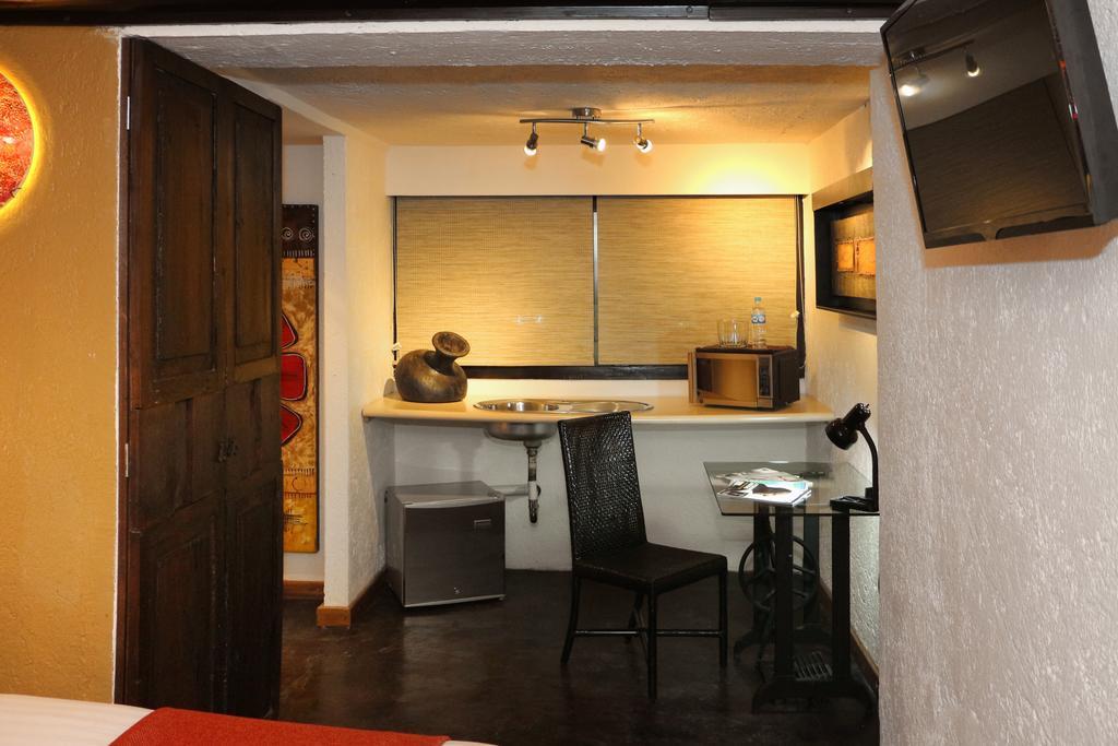 Aztic And Executive Hotel 4*