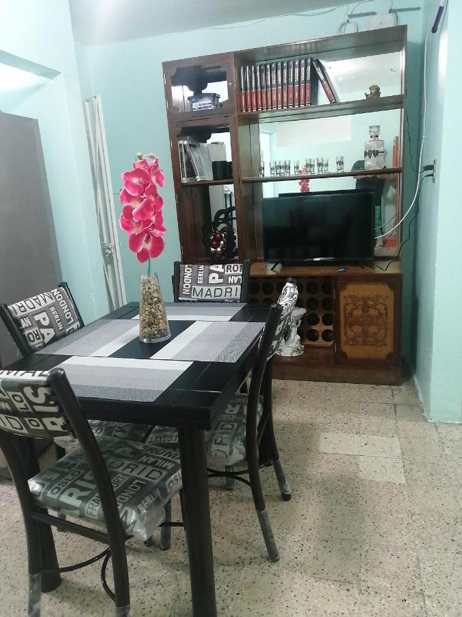 Departamento Cercano Al Aeropuerto T2, A 2 Calles Apartamento *