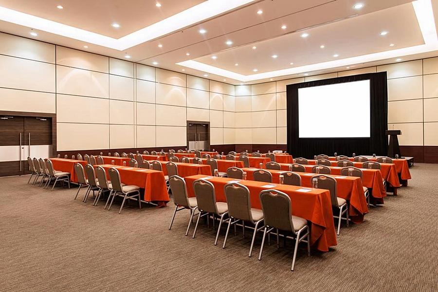 Nh Collection Mexico Airport T2 Hotel 4*