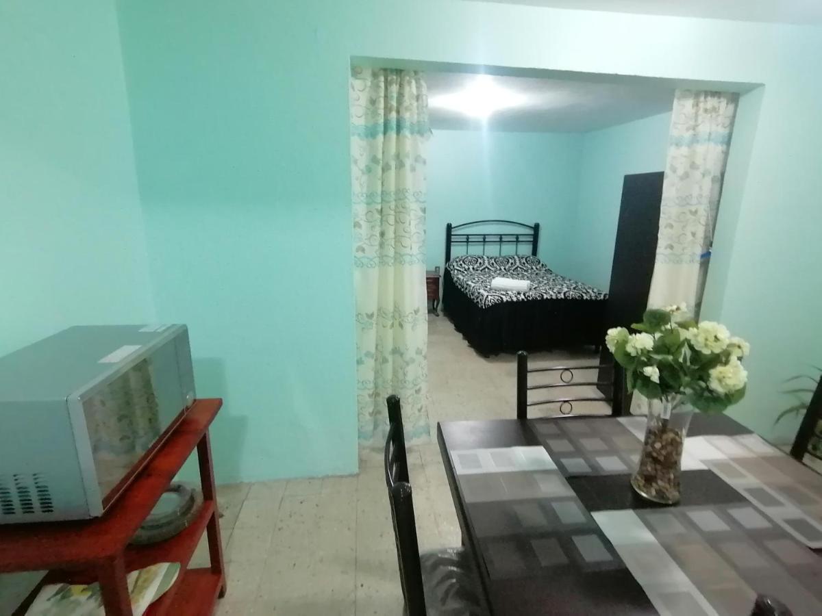 Apartamento Departamento Cercano Al Aeropuerto T2, A 2 Calles *
