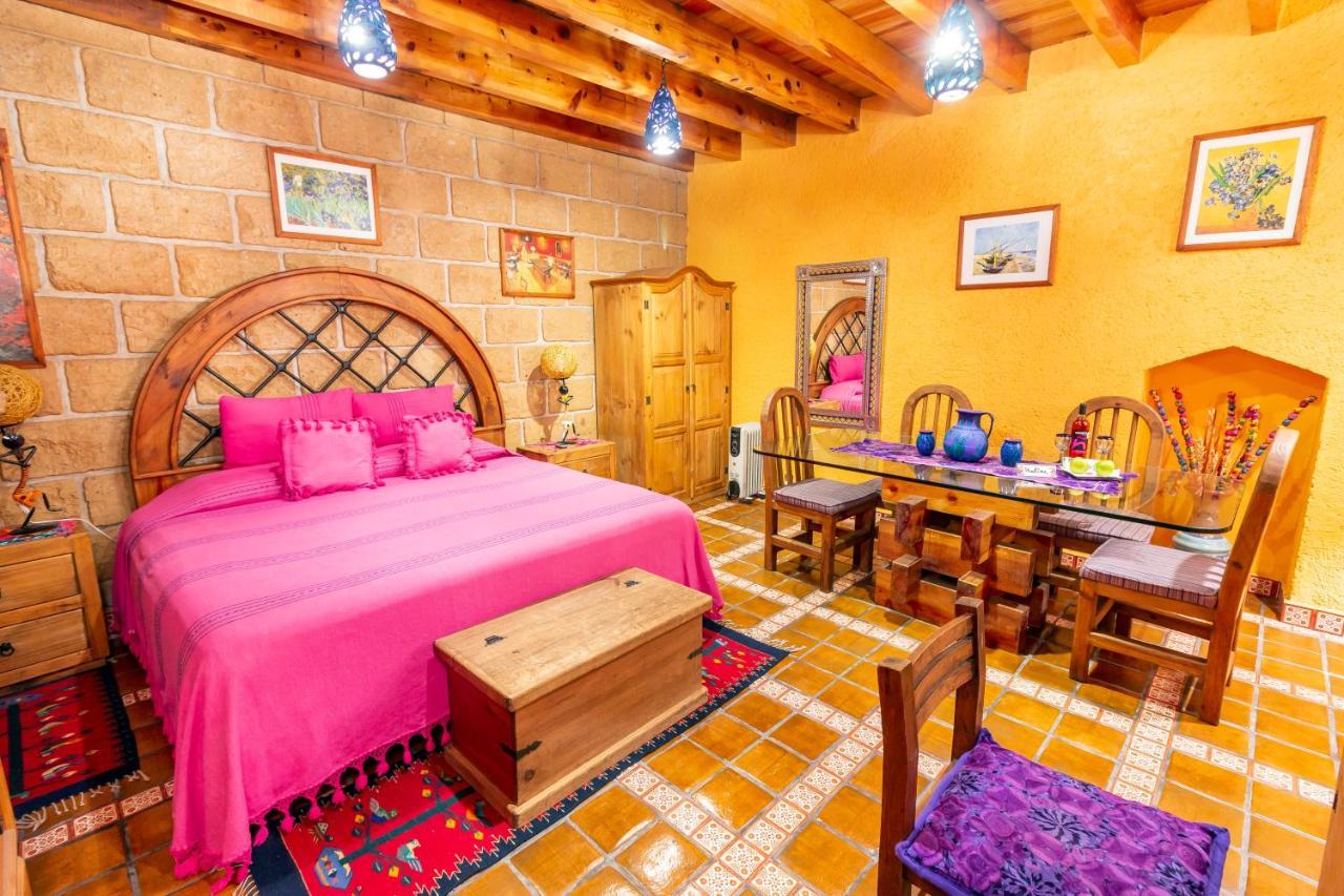 Acomodação com café da manhã  Mex Suites Casa Azul Cidade do México