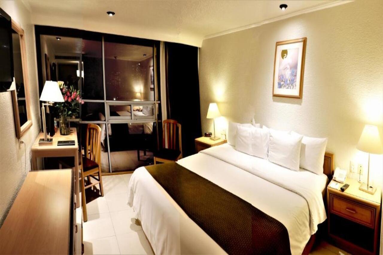Pf Hotel 4*