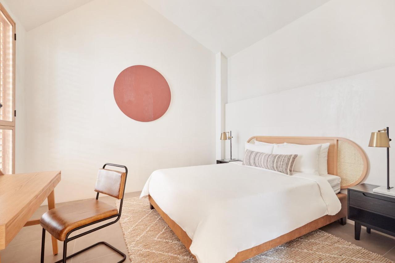 Sonder Parián 4*