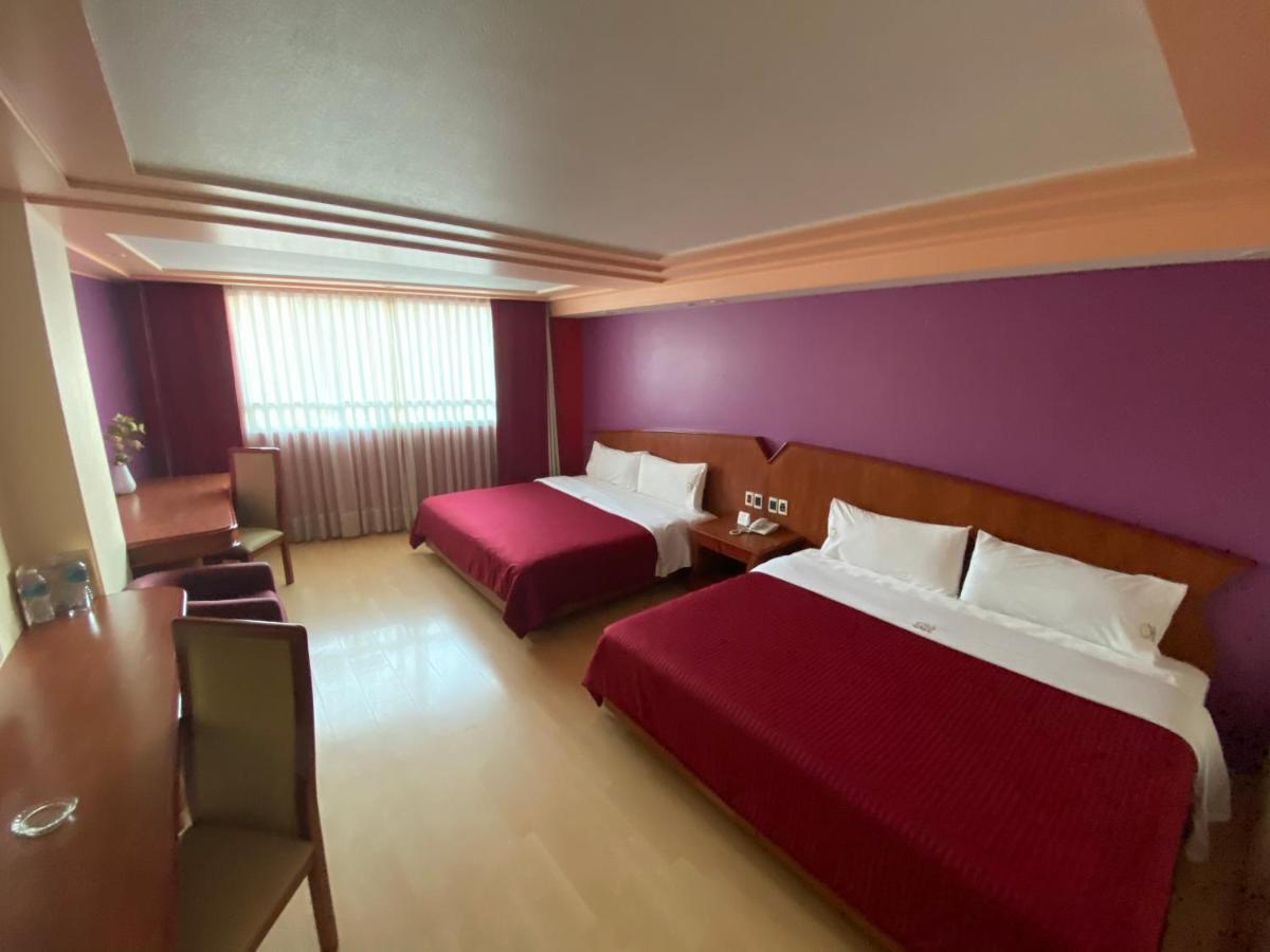 Hotel Maria Rico 3*