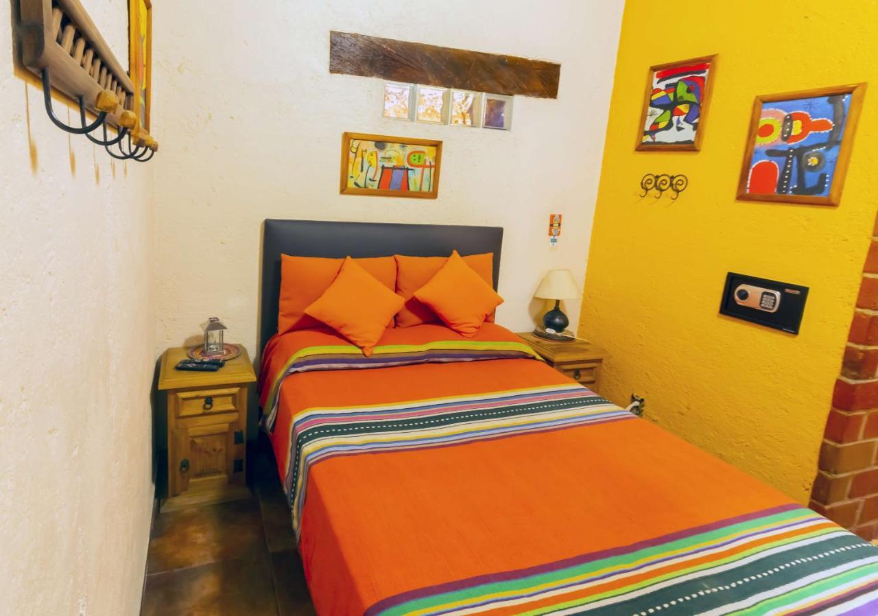 Bed & Breakfast Mex Suites Casa Azul