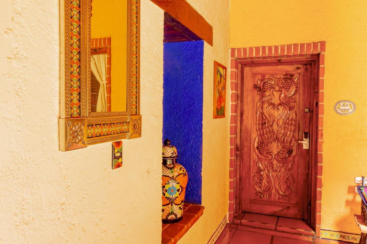 Bed & Breakfast Mex Suites Casa Azul Mexico City