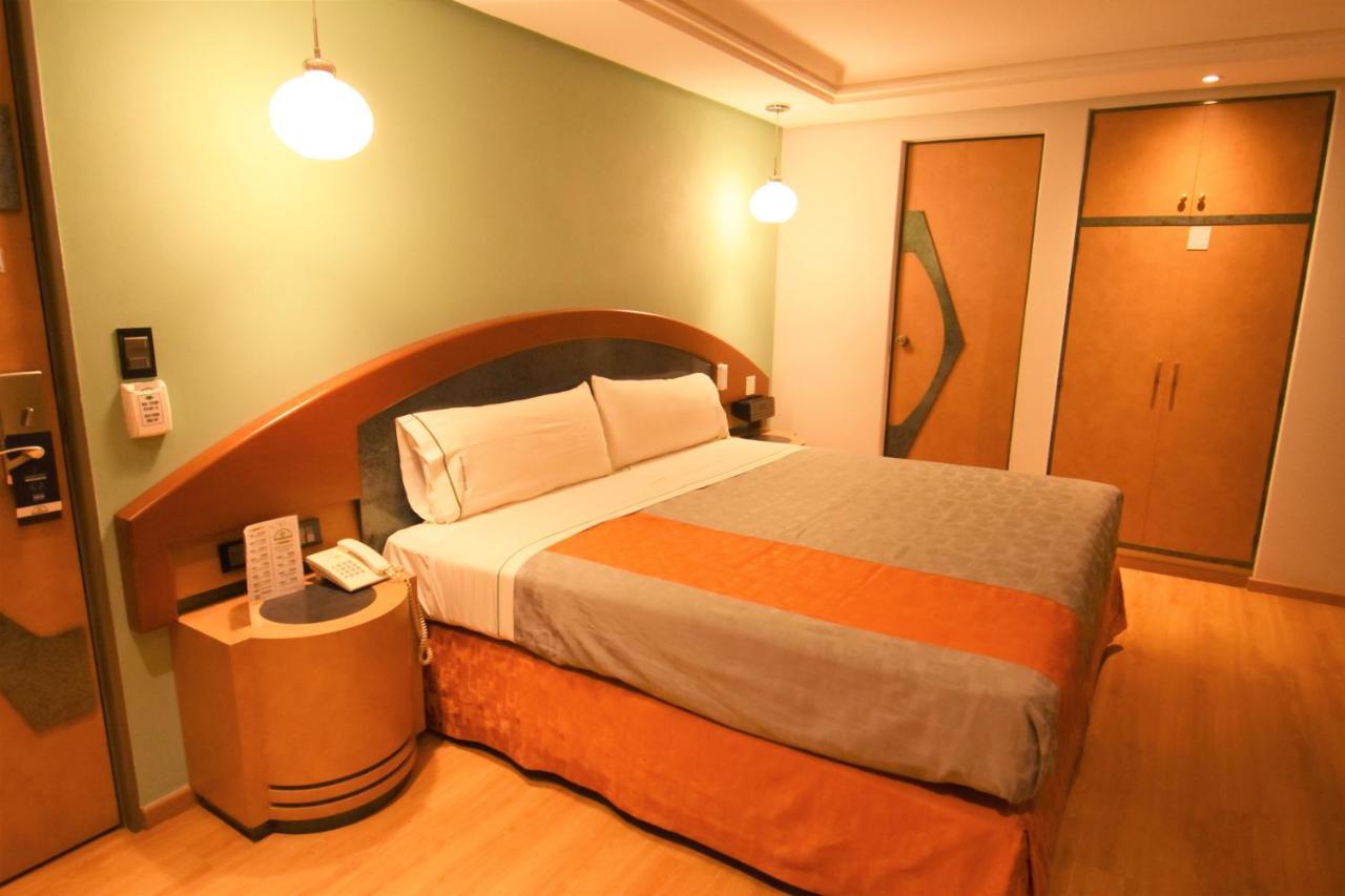 Catalina Hotel