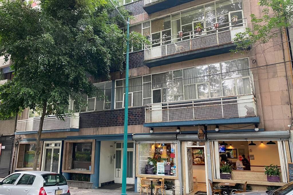 Best Location 3 Bedroom Apt In Condesa * México DF