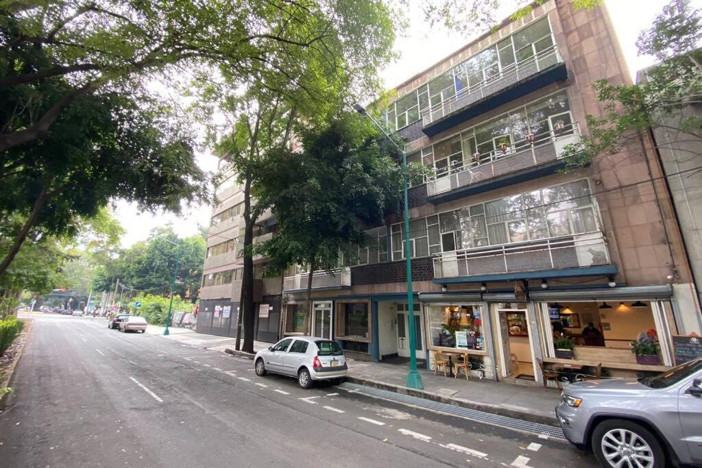 Best Location 3 Bedroom Apt In Condesa